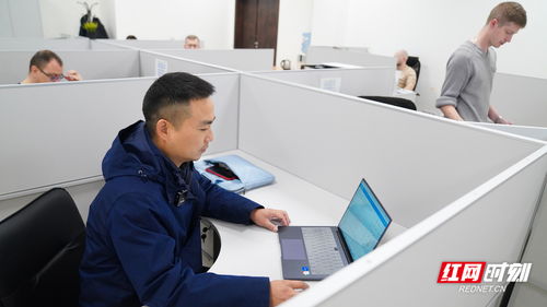 丝路上的班列丨一次特别的跨国寻访 七千公里外的坚守 文化经纪人服务